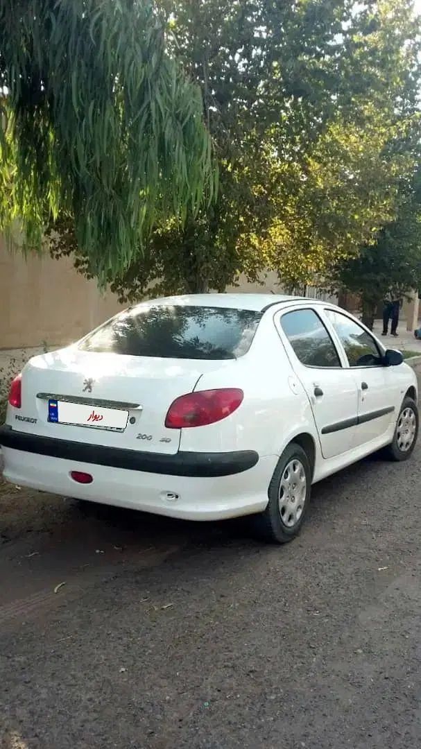 پژو ۲۰۶ صندوق دار v8 - 1398