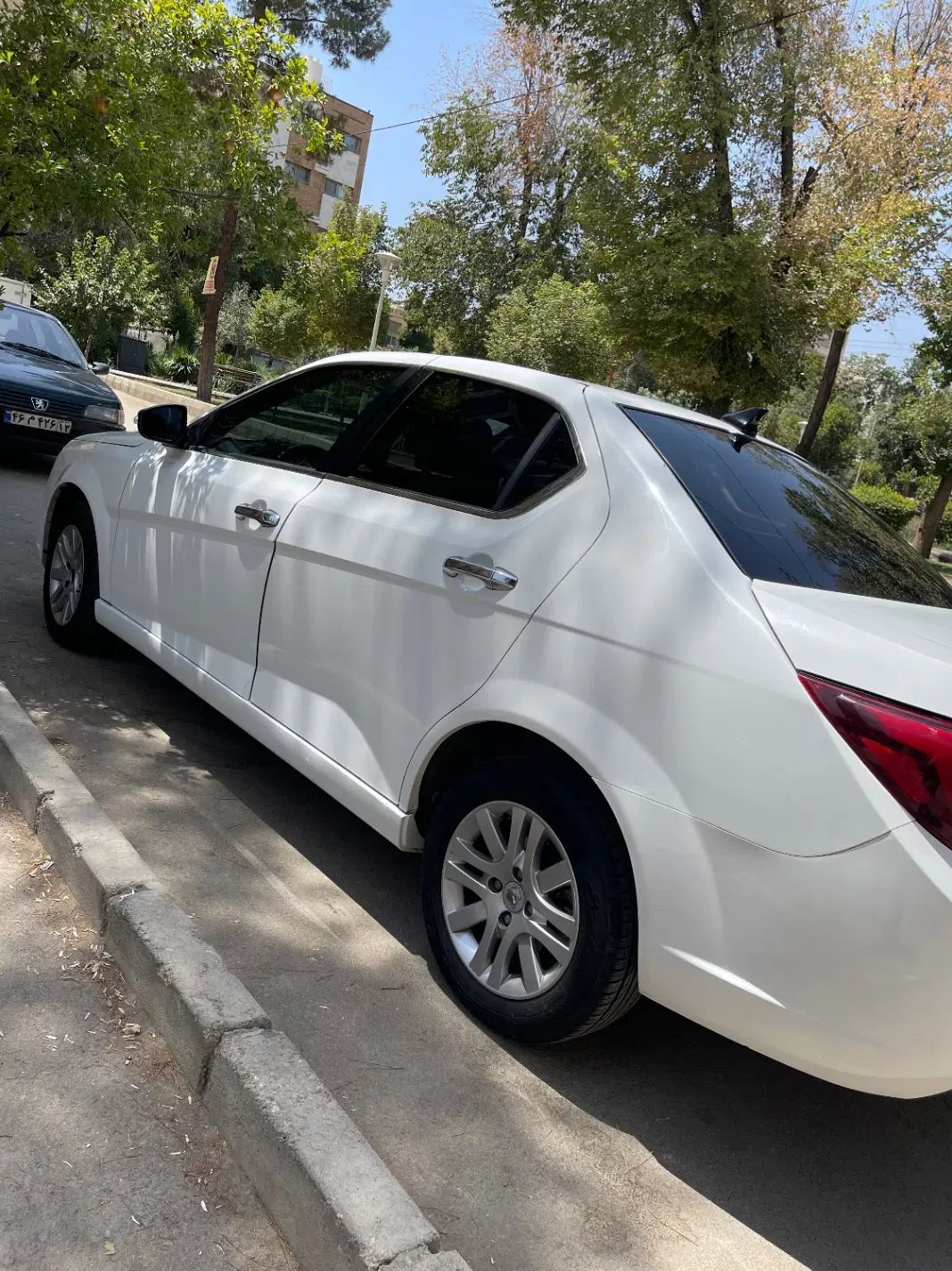 دنا پلاس تیپ ۲ سانروف ۴ ایربگ - 1400