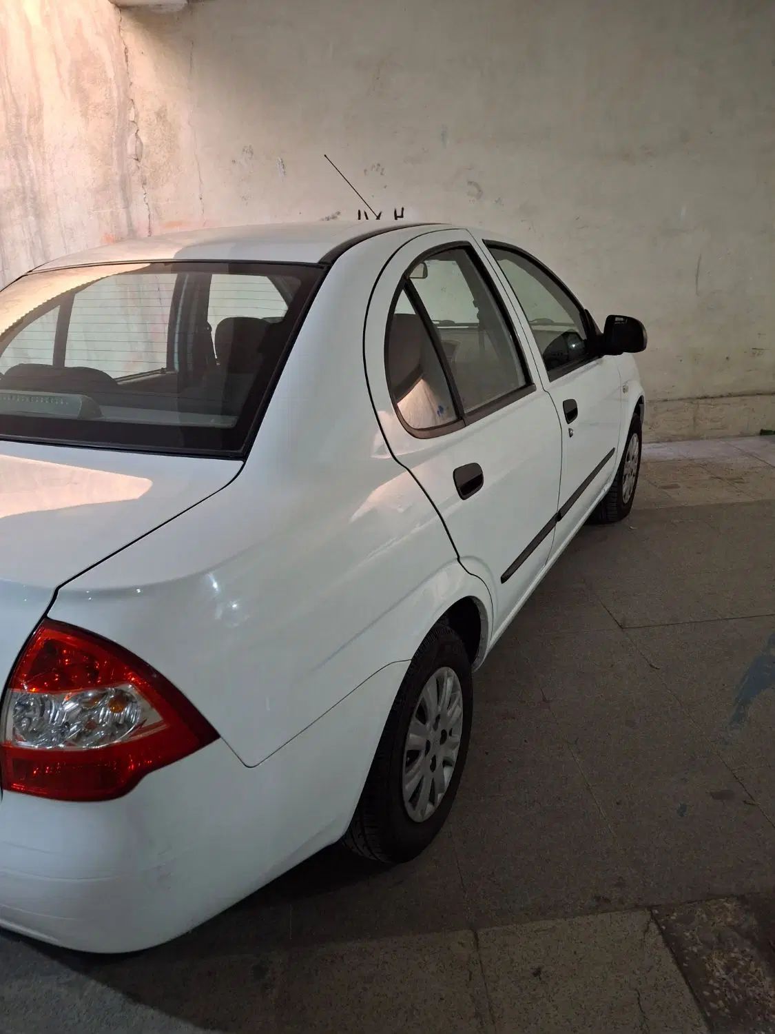تیبا صندوق دار SX - 1395