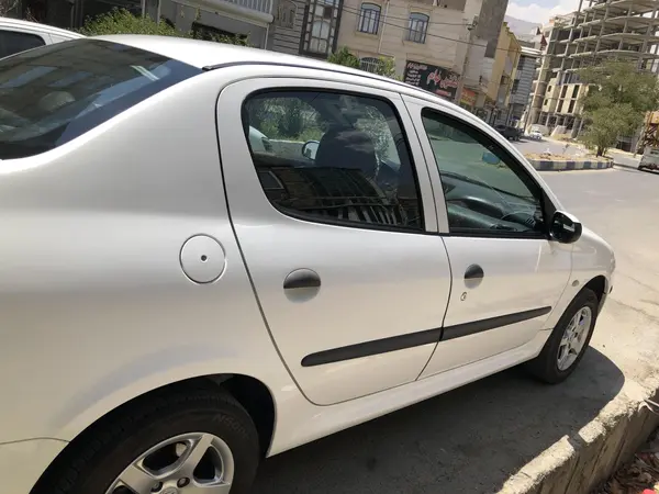 پژو ۲۰۶ صندوق دار v8 - 1397