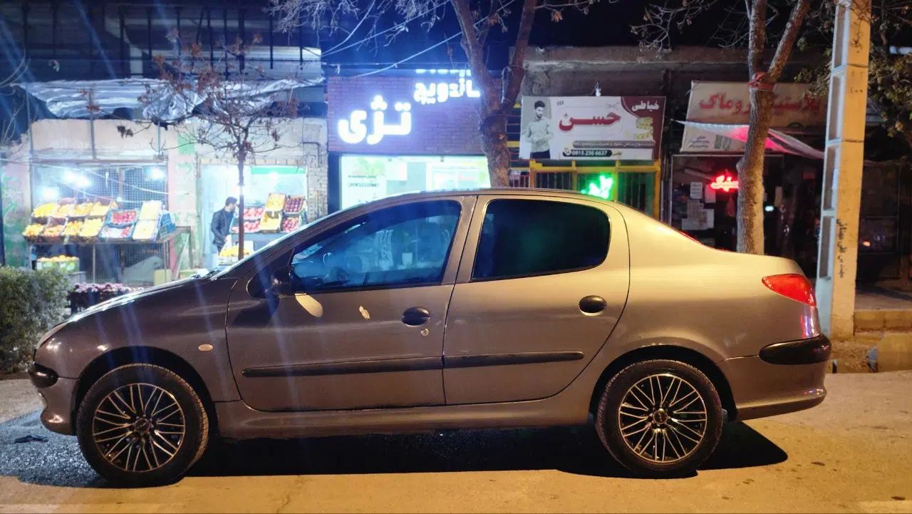 پژو ۲۰۶ صندوق دار v20 - 1389