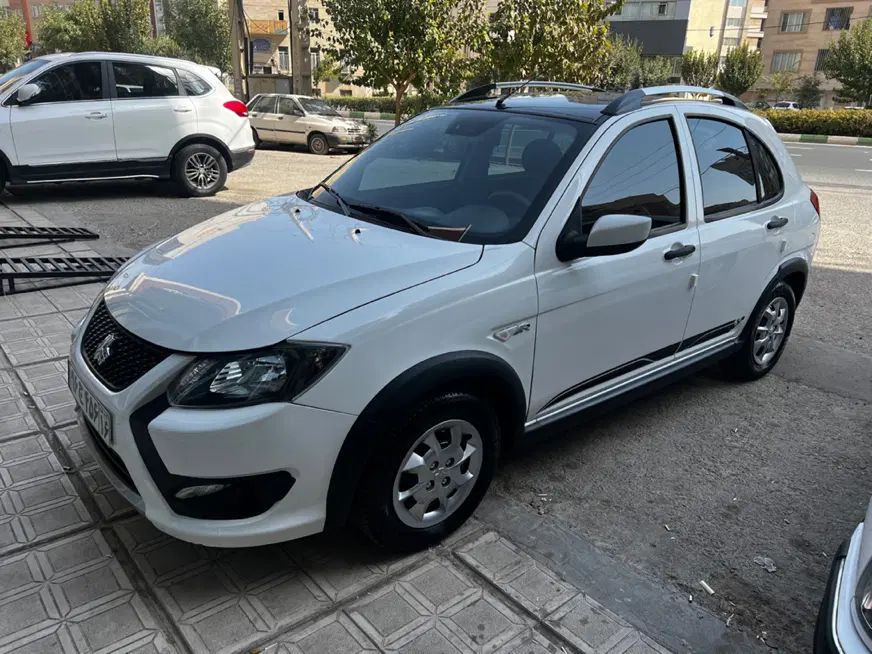 کوییک R دنده‌ای - 1403