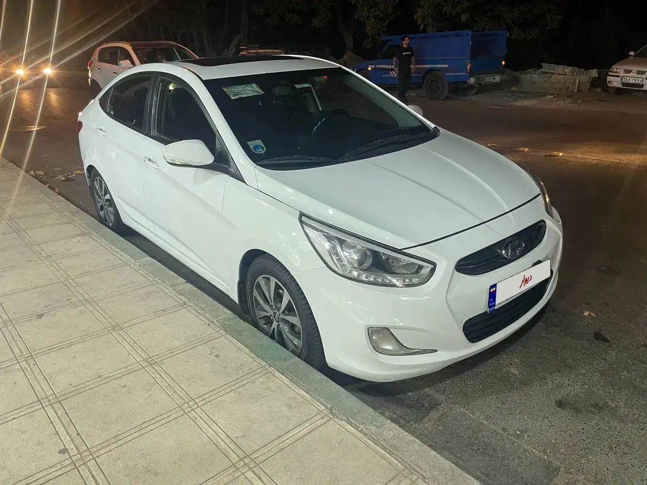 هیوندای اکسنت 1.6 لیتر بلو - 2015