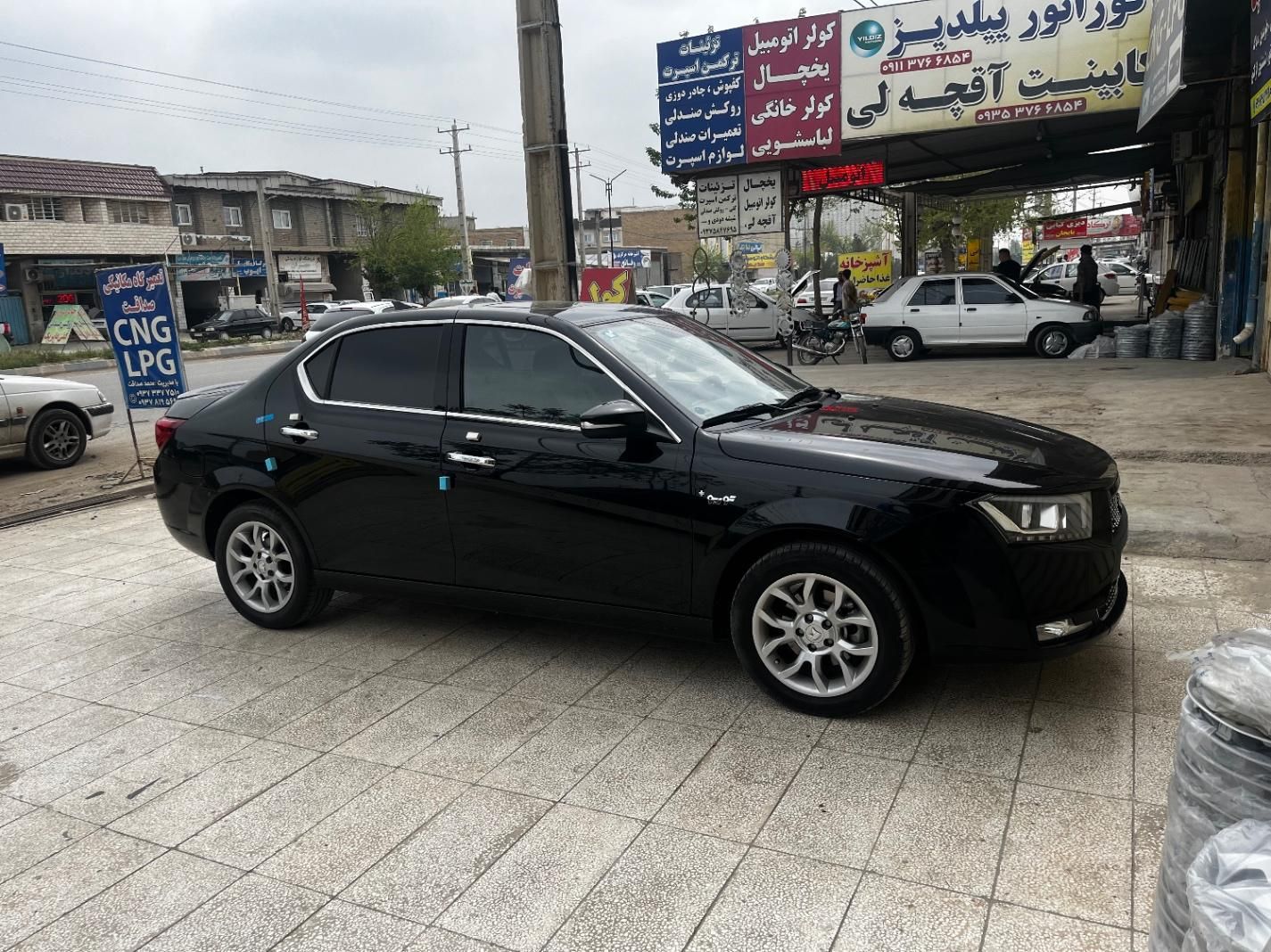 دنا پلاس توربو 6 دنده - 1402