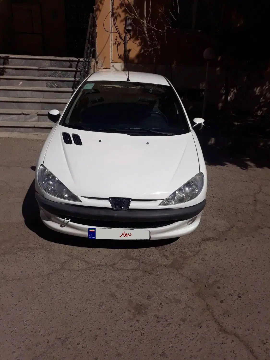 پژو ۲۰۶ صندوق دار v8 - 1394
