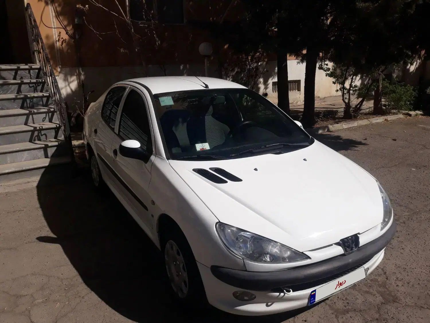 پژو ۲۰۶ صندوق دار v8 - 1394