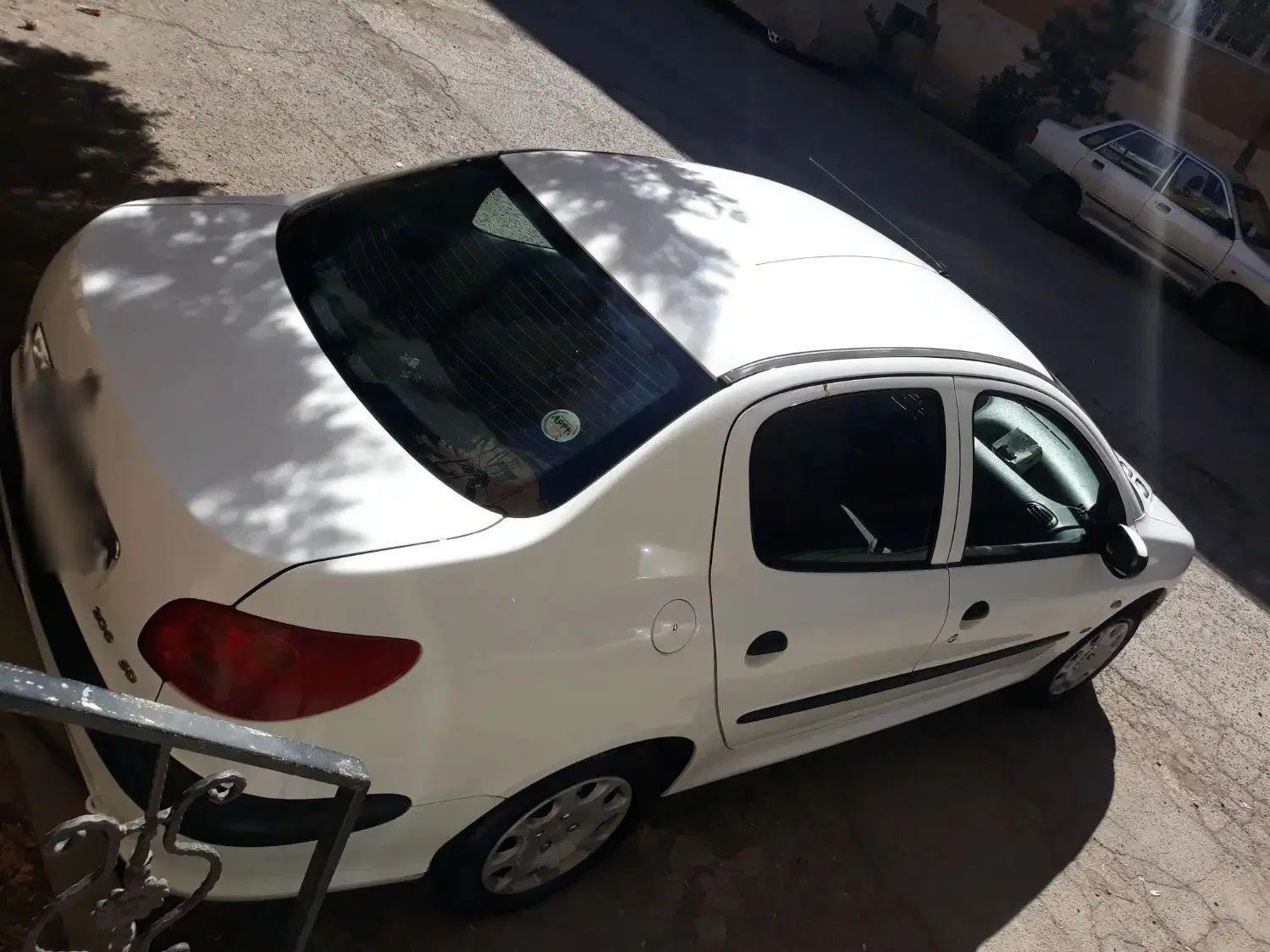 پژو ۲۰۶ صندوق دار v8 - 1394