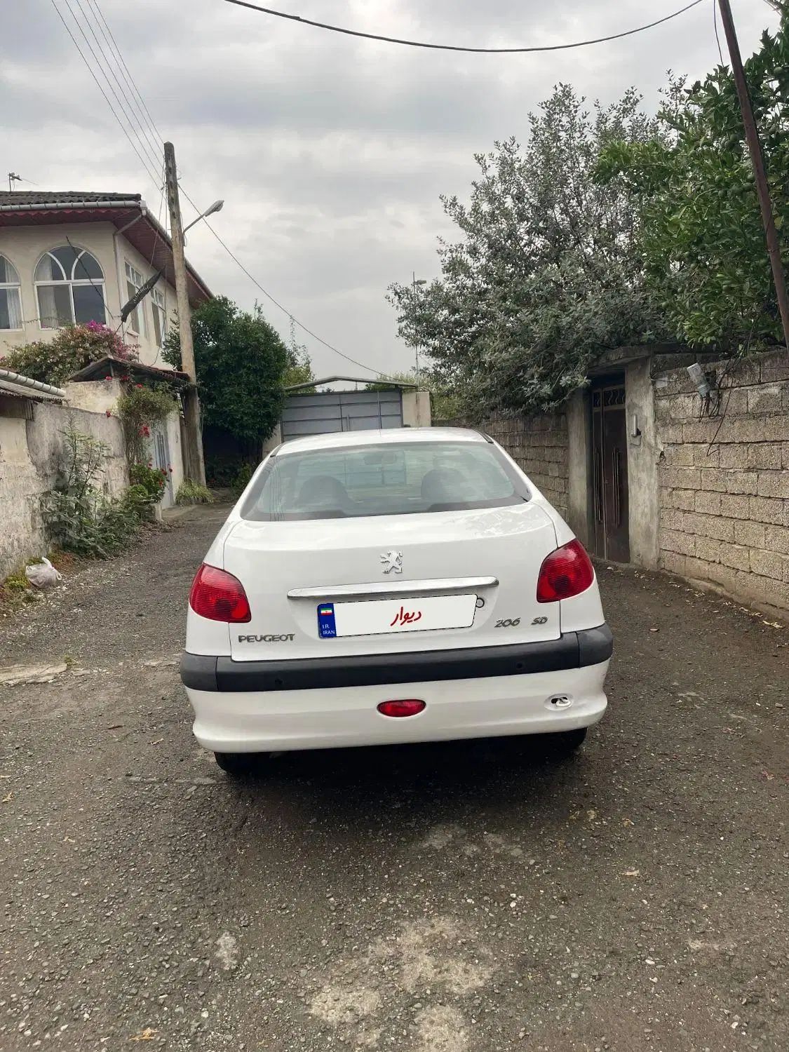 پژو ۲۰۶ صندوق دار v8 - 1397