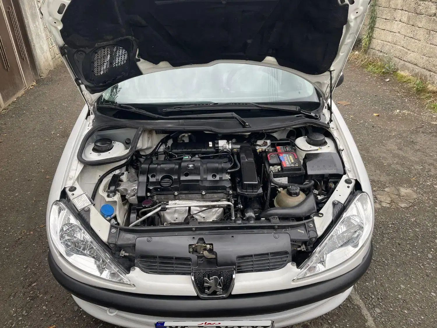 پژو ۲۰۶ صندوق دار v8 - 1397