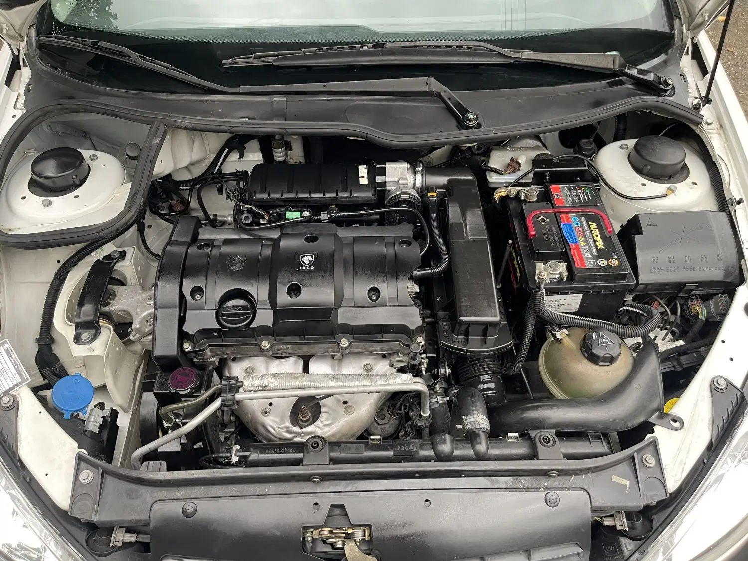 پژو ۲۰۶ صندوق دار v8 - 1397