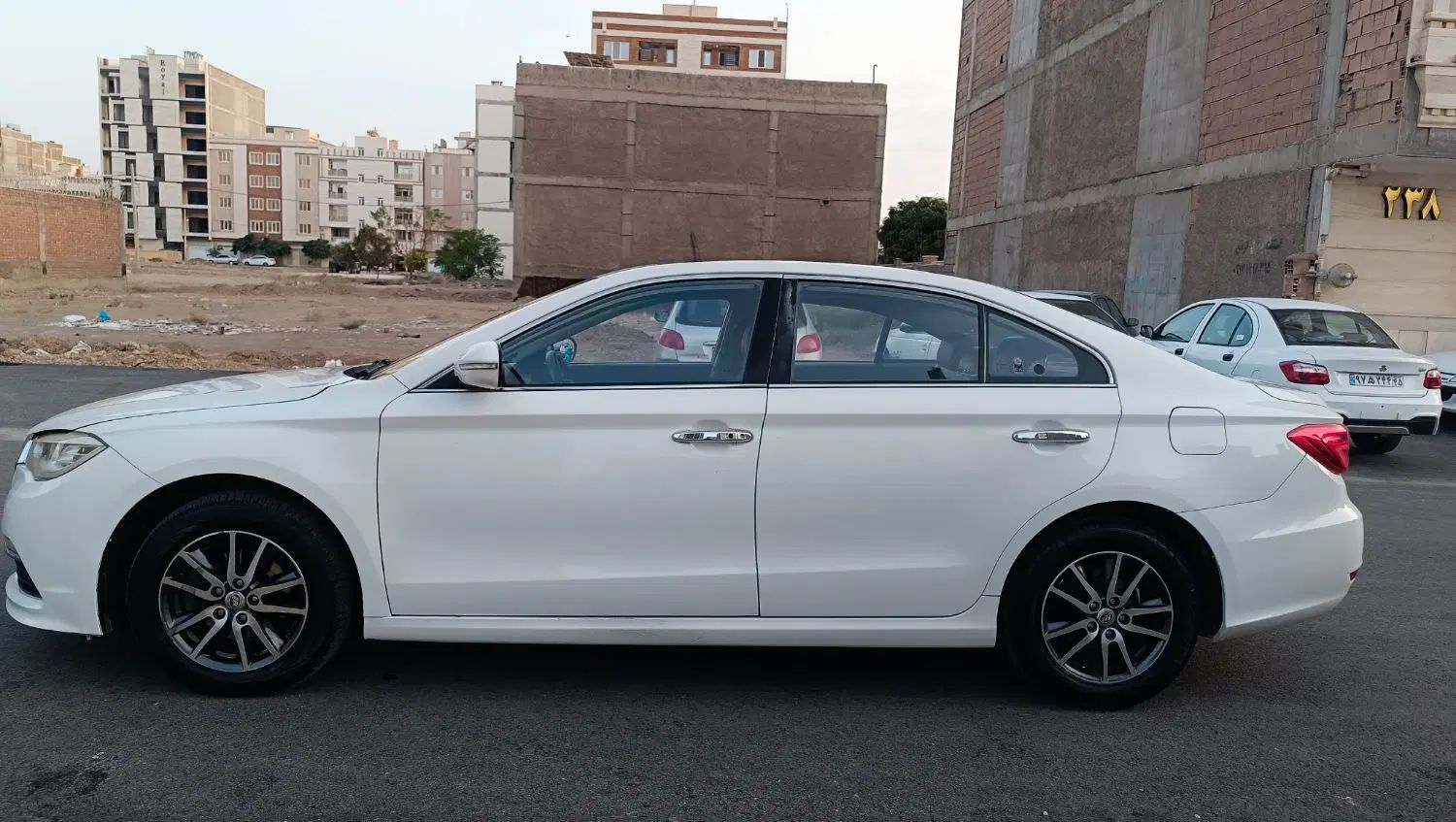 لیفان 820 اتوماتیک - 1396