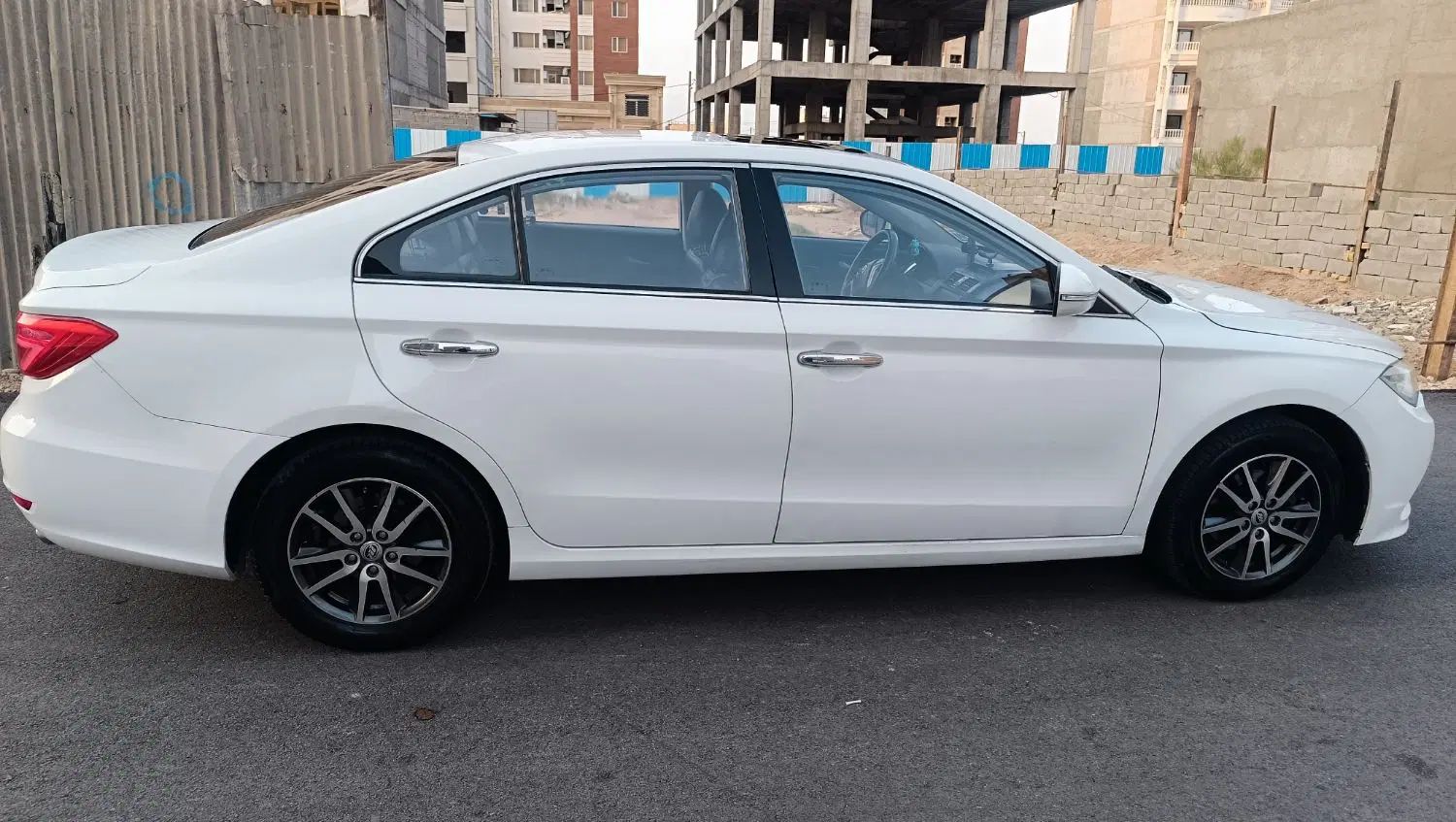لیفان 820 اتوماتیک - 1396