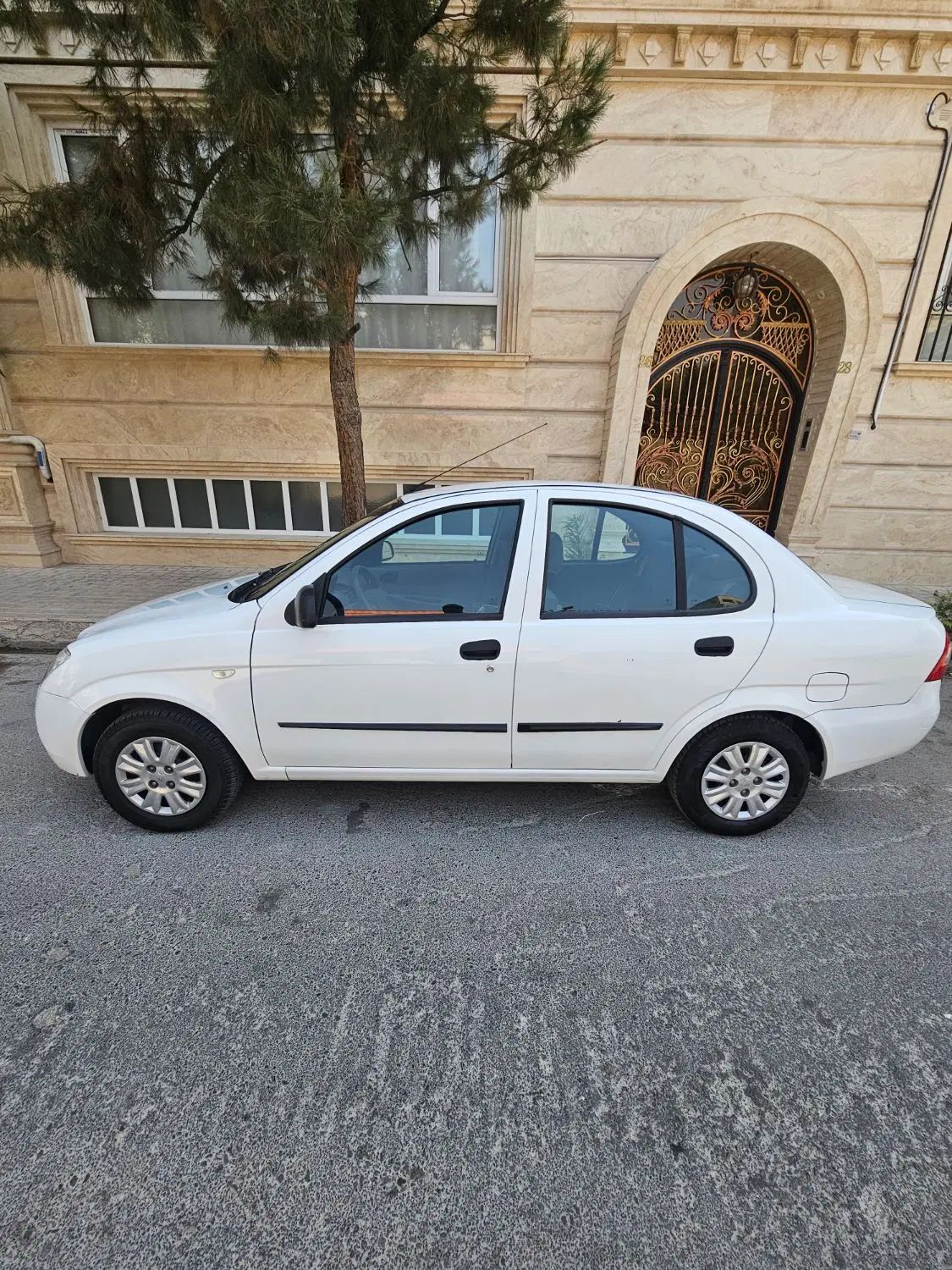 تیبا صندوق دار SX - 1400
