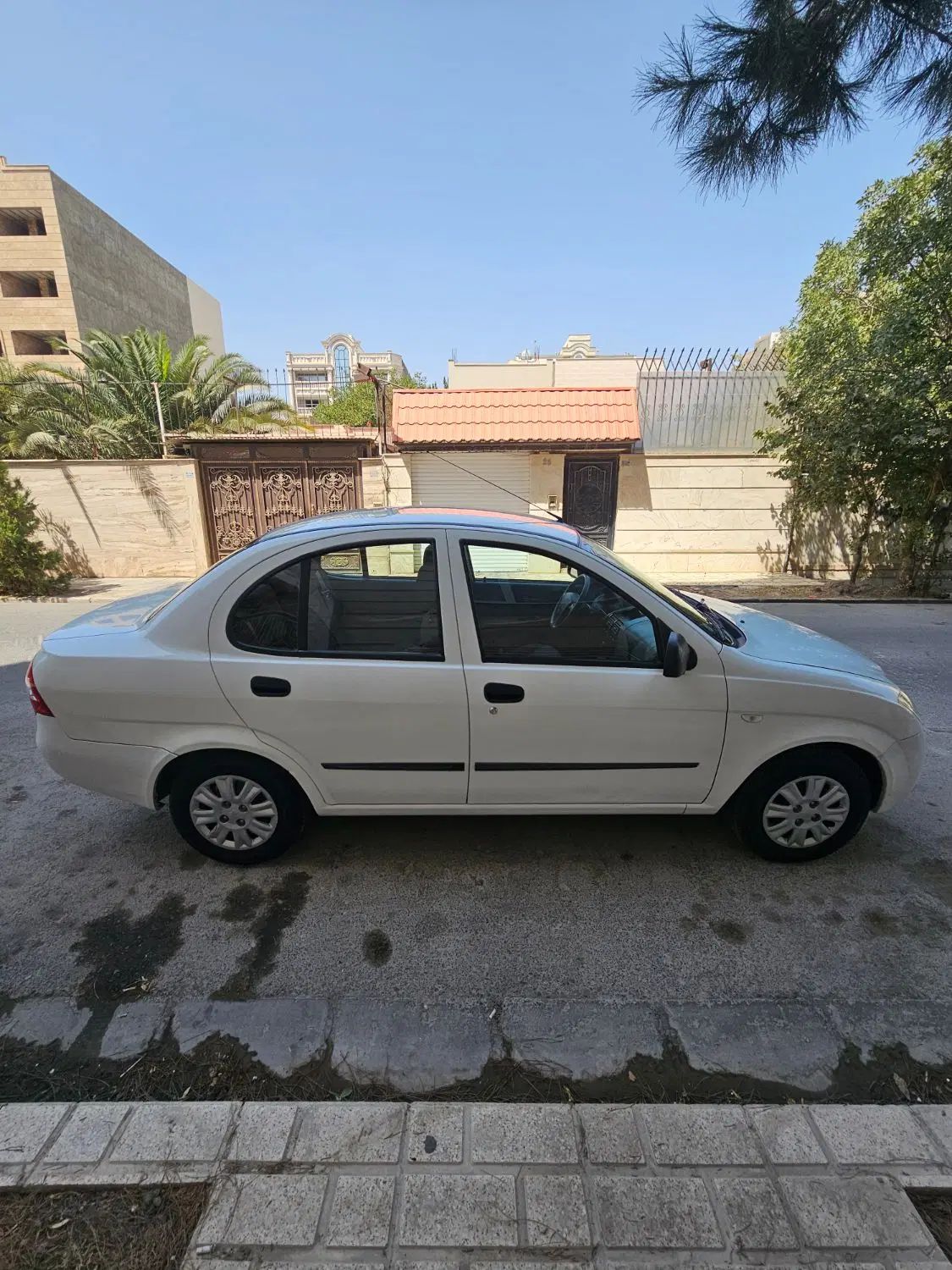 تیبا صندوق دار SX - 1400