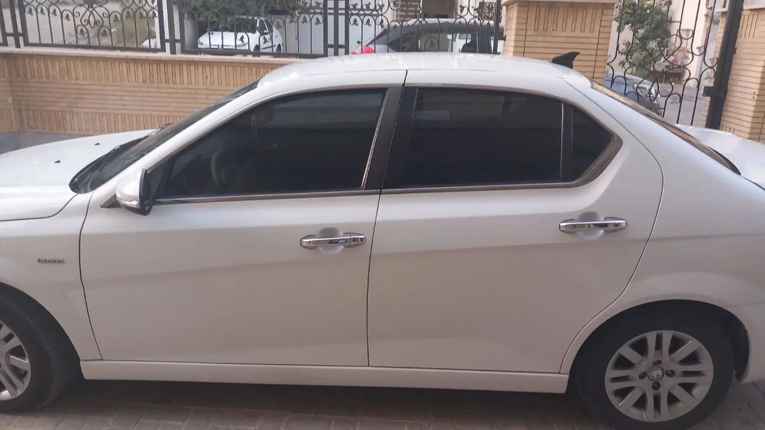دنا پلاس تیپ ۲ سانروف ۴ ایربگ - 1399