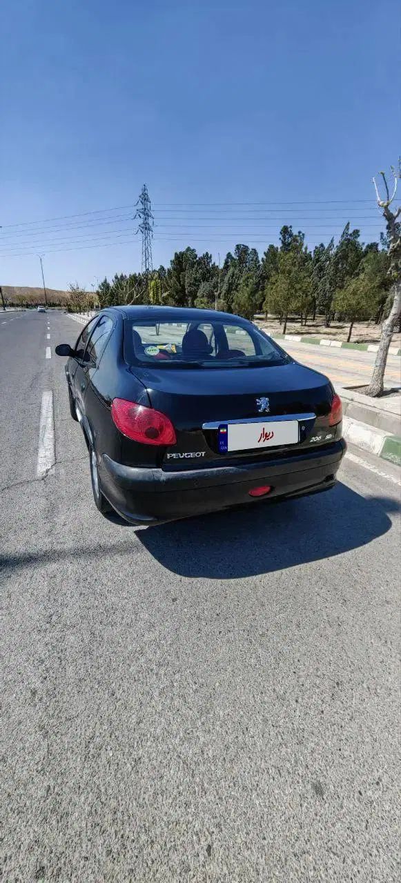 پژو ۲۰۶ صندوق دار v8 - 1397