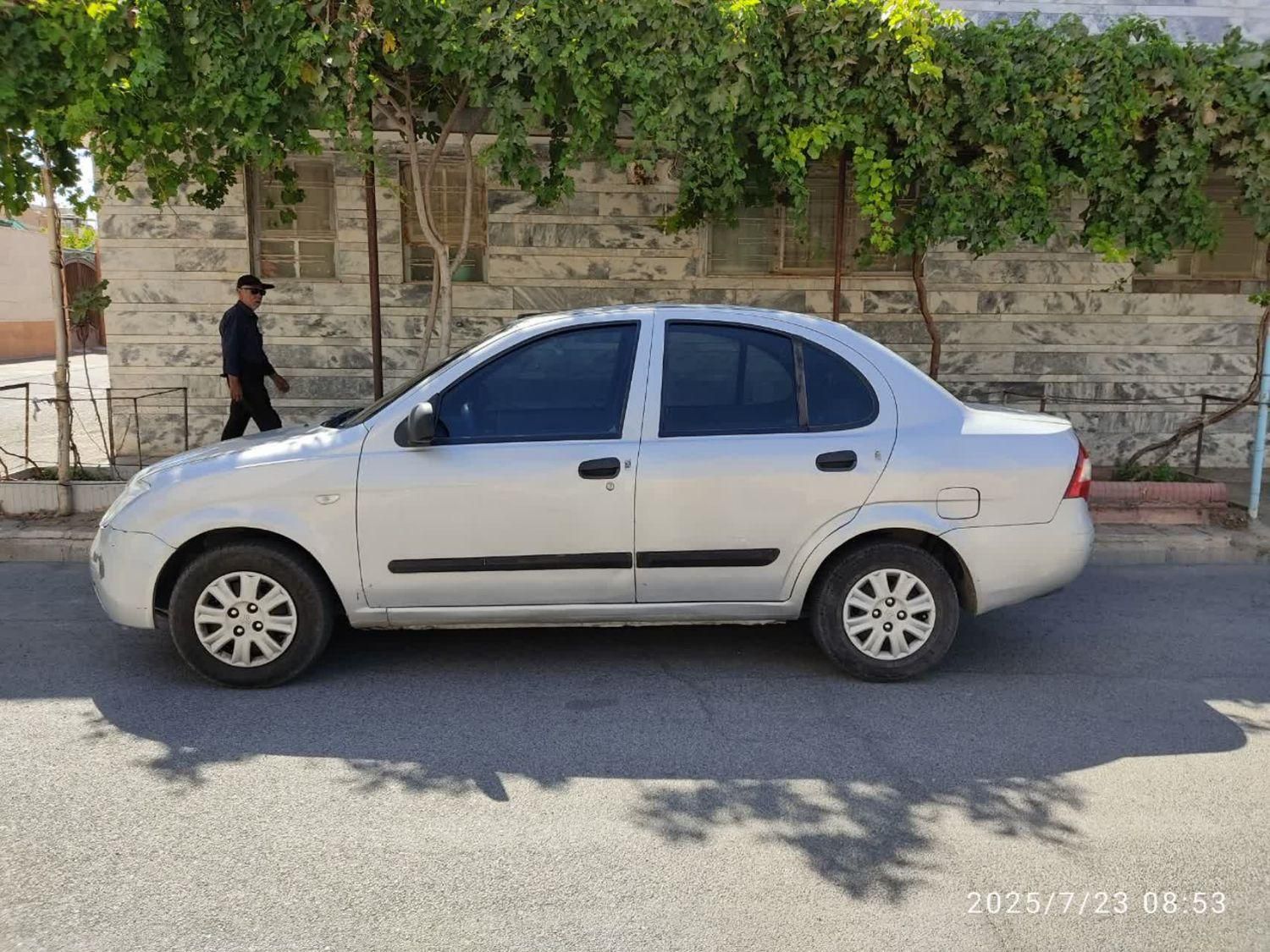 تیبا صندوق دار EX - 1395