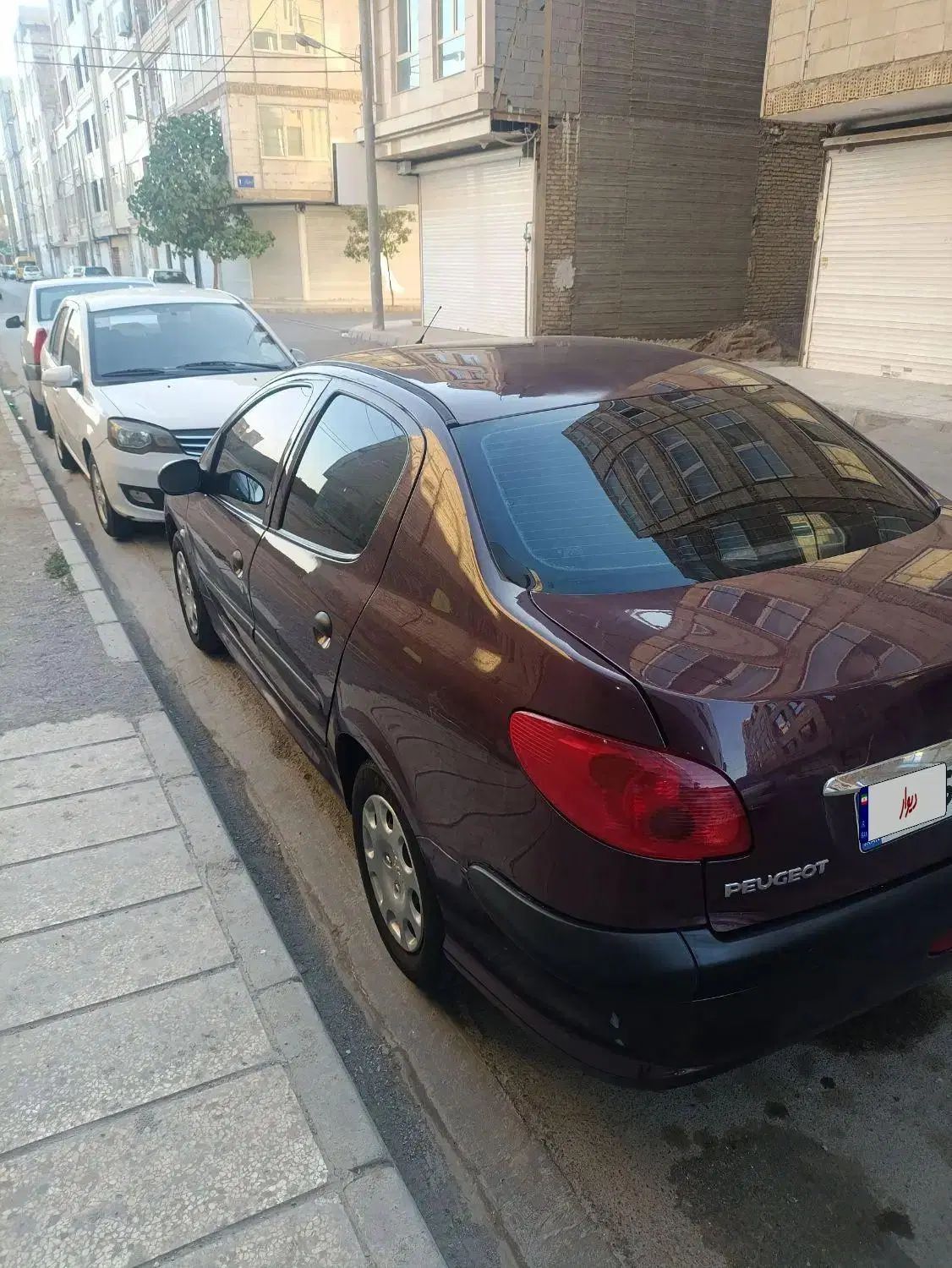 پژو ۲۰۶ صندوق دار v8 - 1393