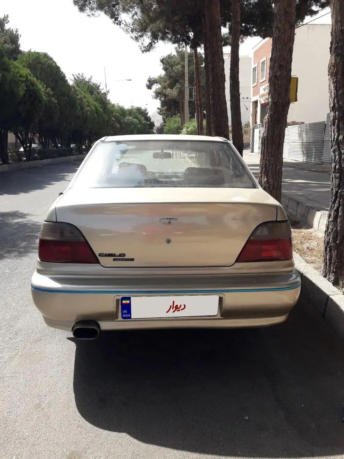 دوو سیلو سدان - 1379