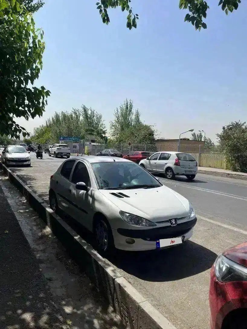 پژو 206 تیپ 5 - 1396