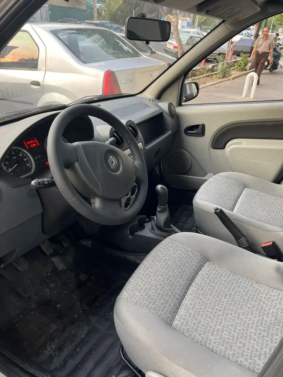 رنو تندر 90 E2 - 1392
