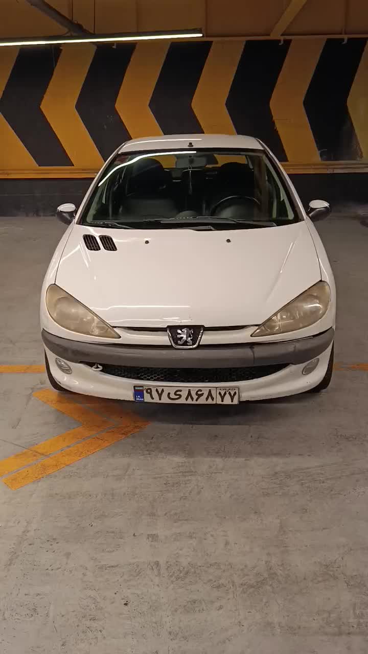 پژو ۲۰۶ صندوق دار v8 - 1389