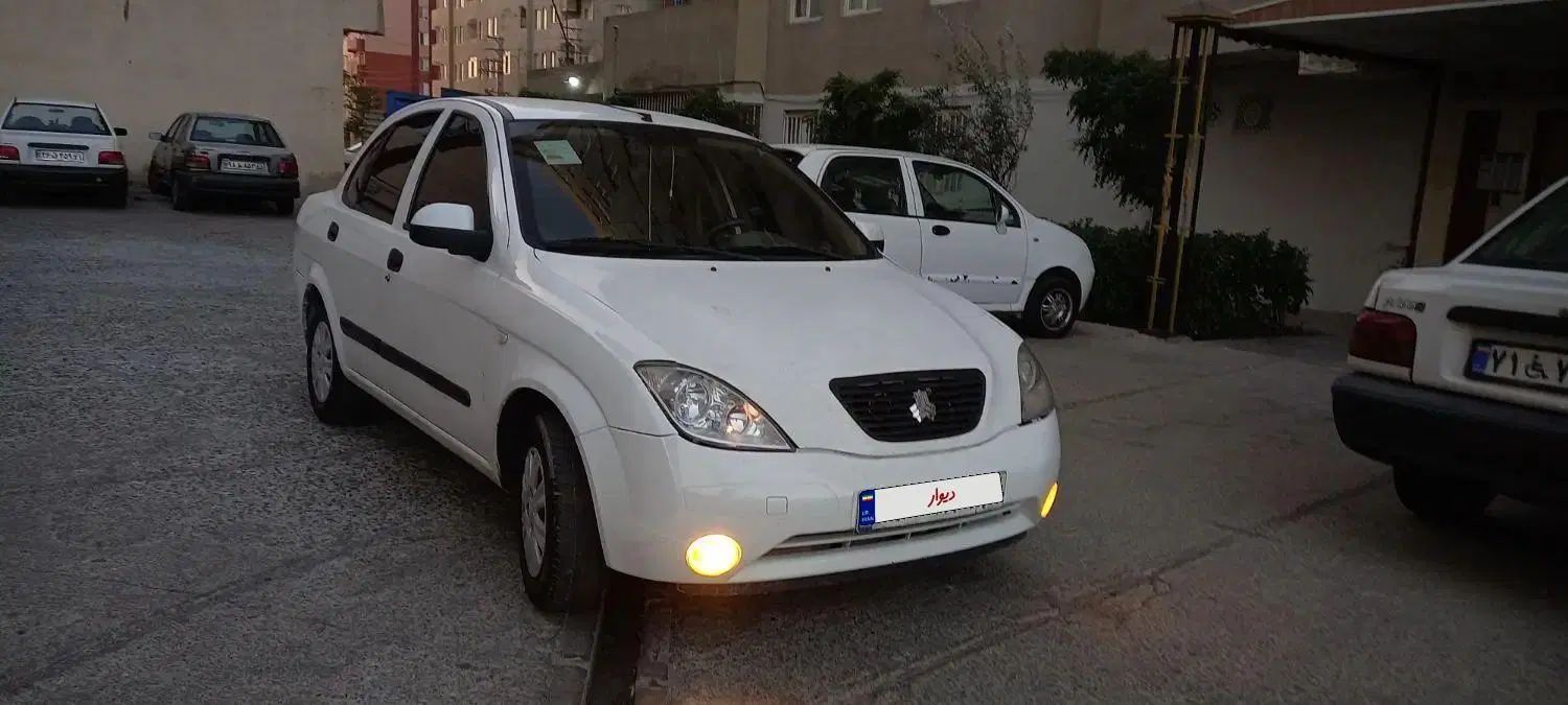 تیبا صندوق دار SX - 1393