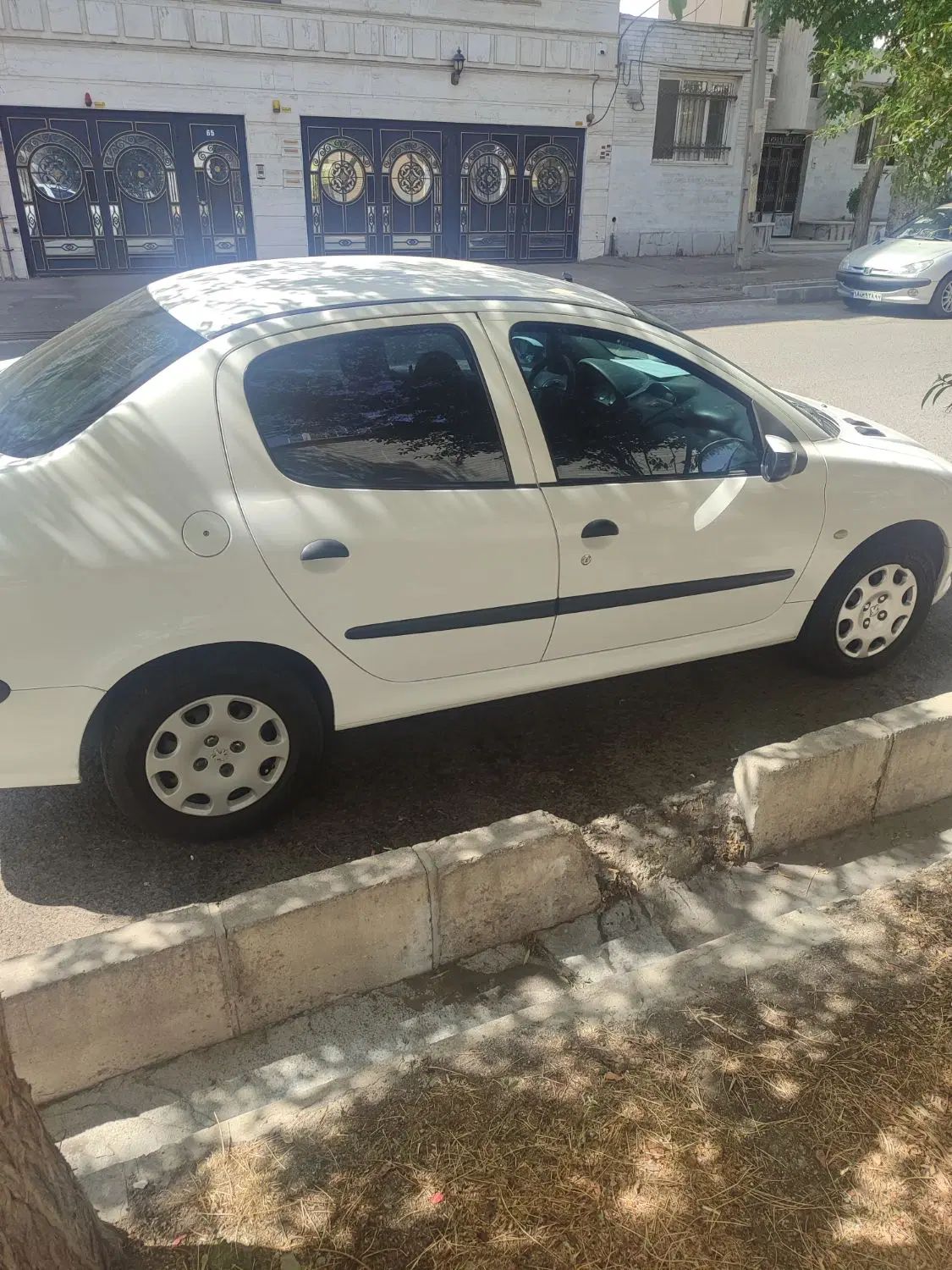 پژو ۲۰۶ صندوق دار v8 - 1398