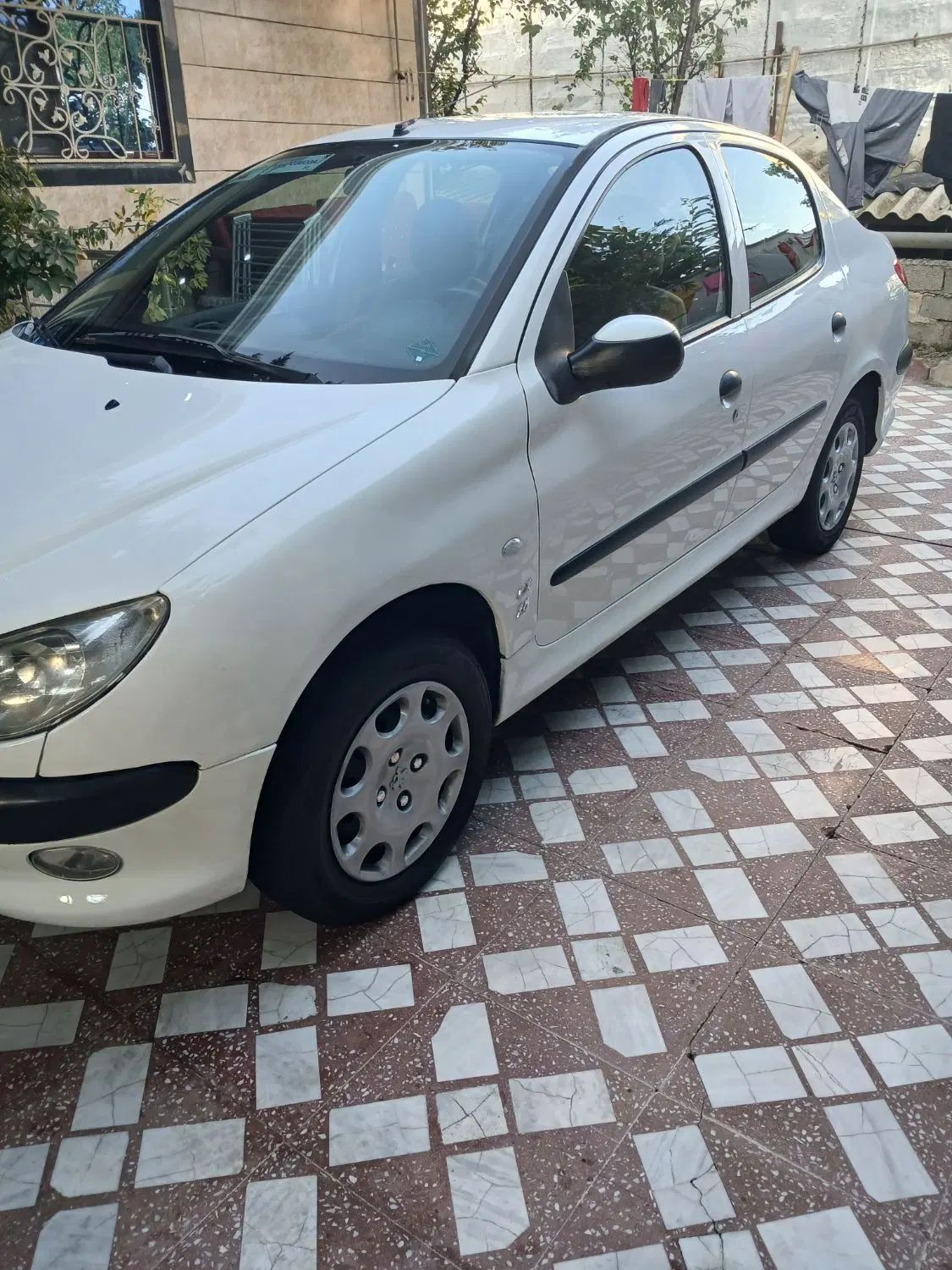 پژو ۲۰۶ صندوق دار v8 - 1390