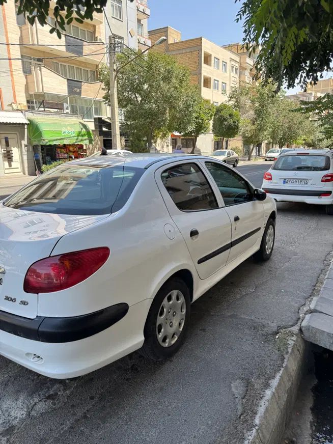 پژو ۲۰۶ صندوق دار v1 - 1390