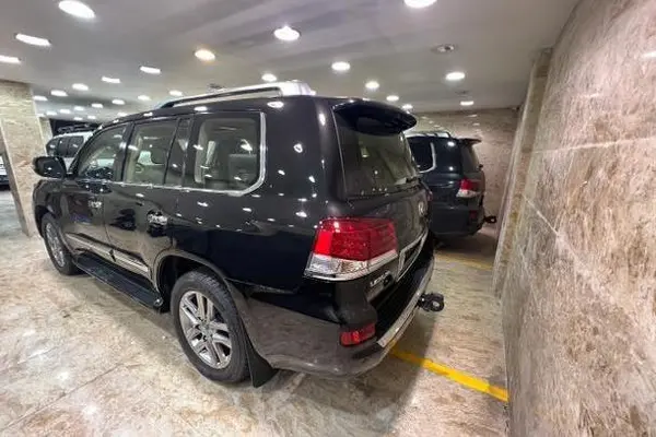 لکسوس LX 570 فول - 2013