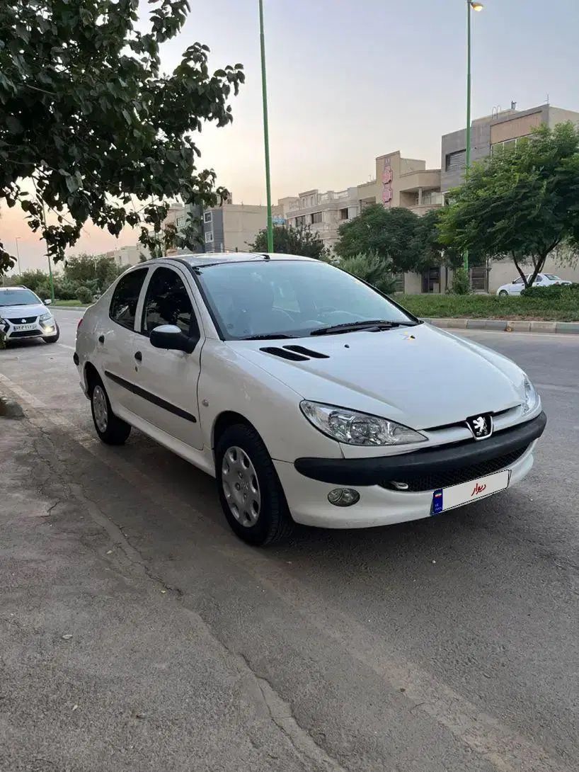 پژو ۲۰۶ صندوق دار v8 - 1394