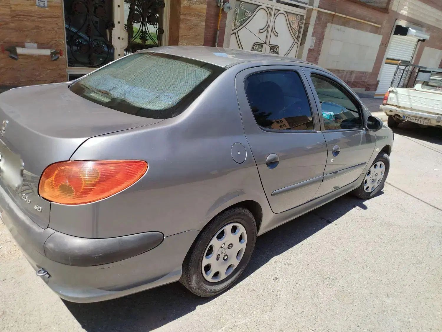 پژو ۲۰۶ صندوق دار v20 - 1390