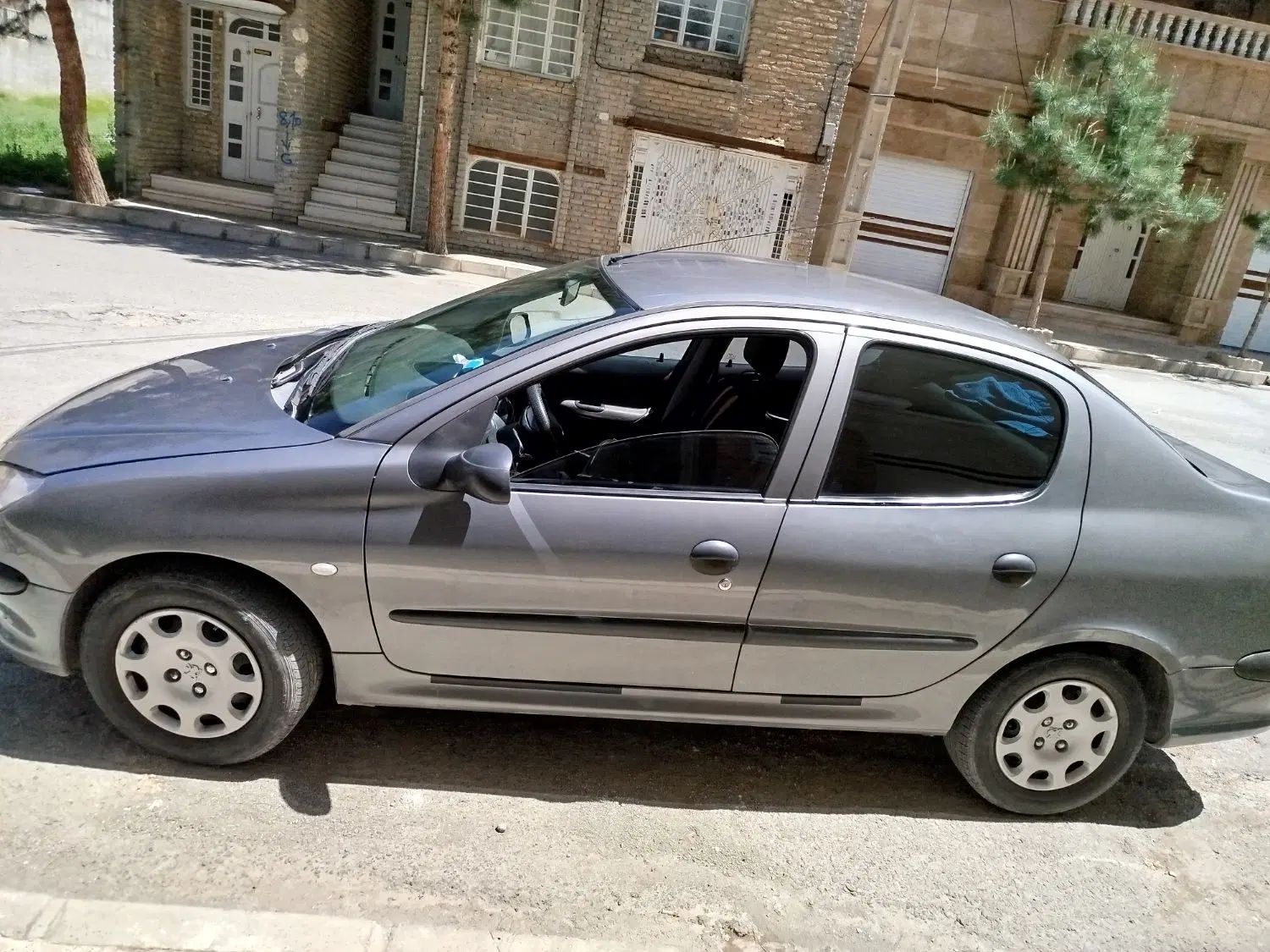 پژو ۲۰۶ صندوق دار v20 - 1390
