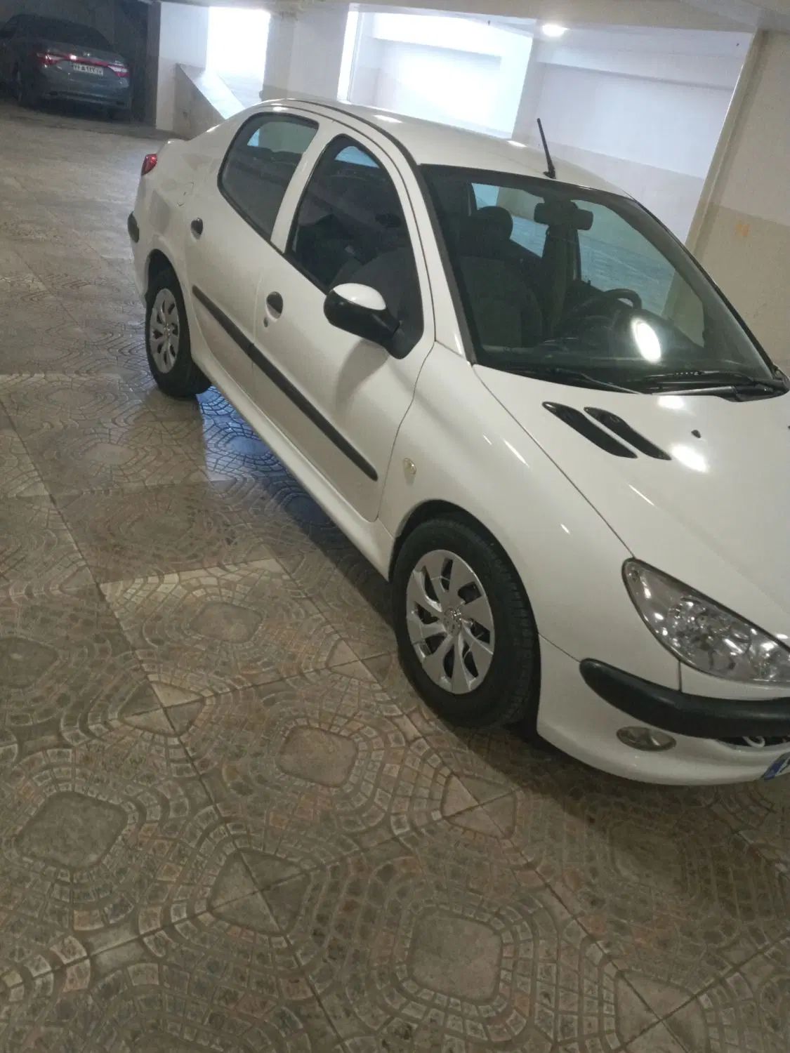پژو ۲۰۶ صندوق دار v8 - 1393