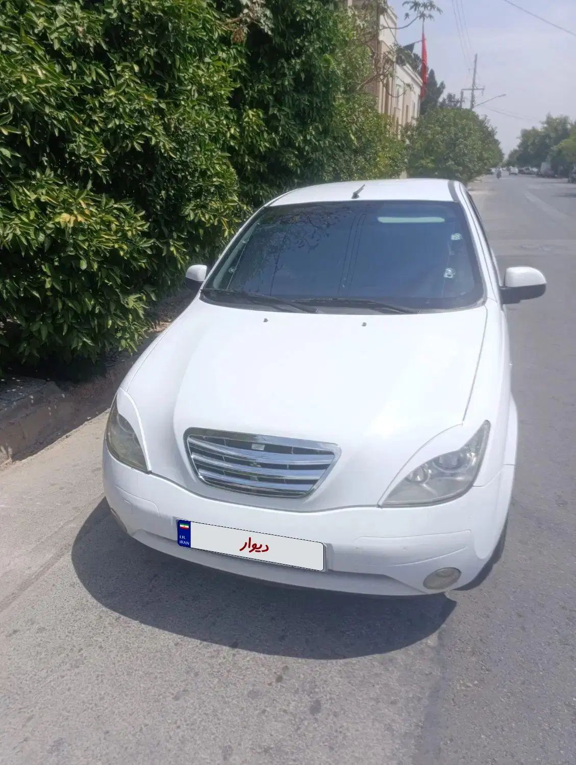 تیبا صندوق دار SX - 1392