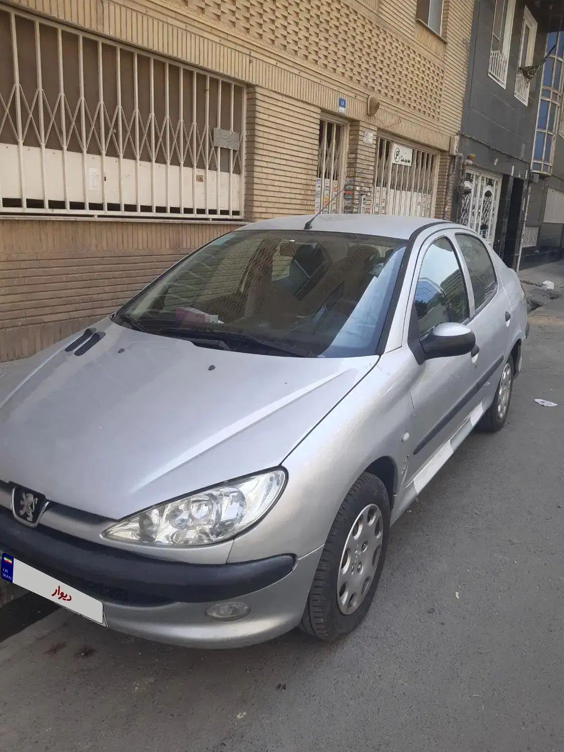 پژو ۲۰۶ صندوق دار v8 - 1394