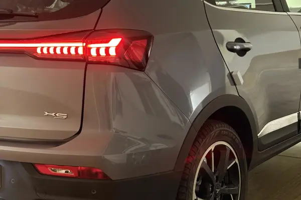 کی ام سی X5 ۱.۵ لیتر توربو - 1404