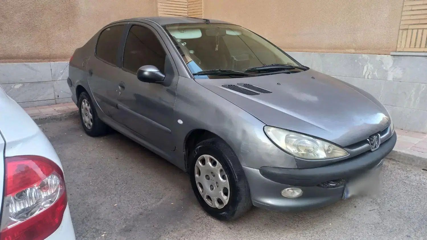 پژو ۲۰۶ صندوق دار v8 - 1390