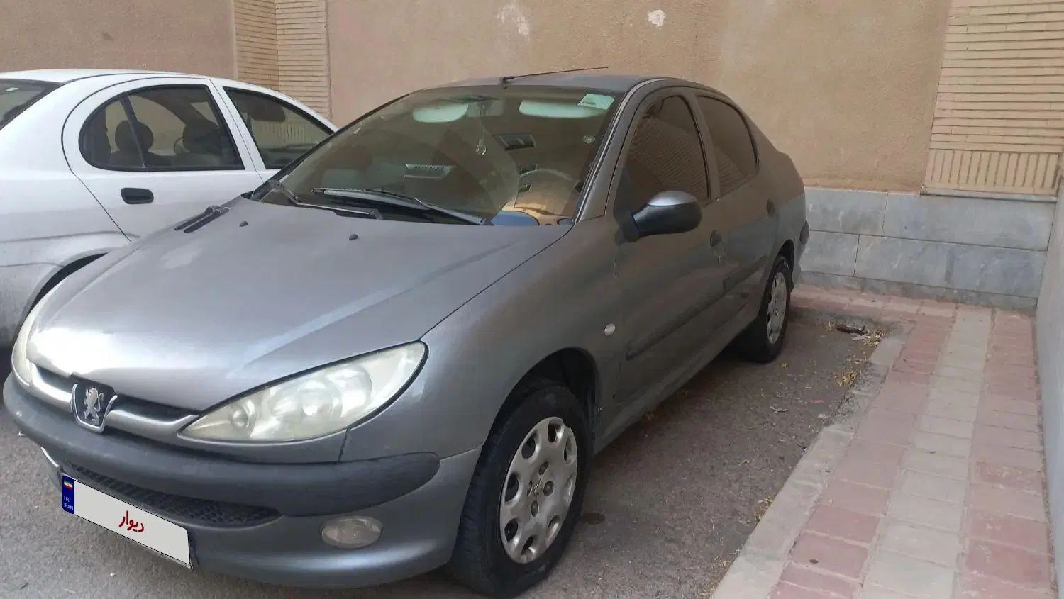پژو ۲۰۶ صندوق دار v8 - 1390