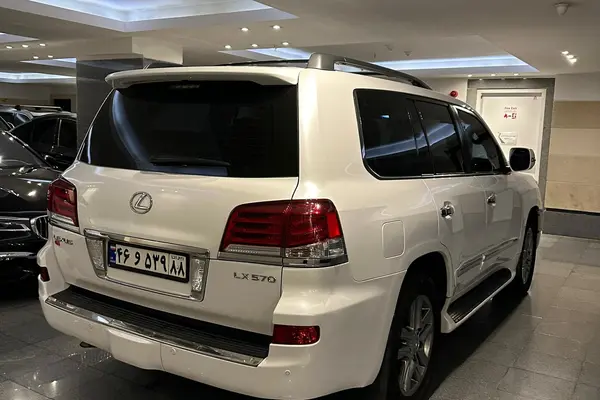 لکسوس LX 570 فول - 2013