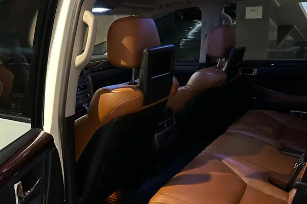 لکسوس LX 570 فول - 2013