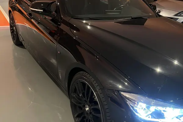 ب ام و سری 3 سدان 330i فول - 2018