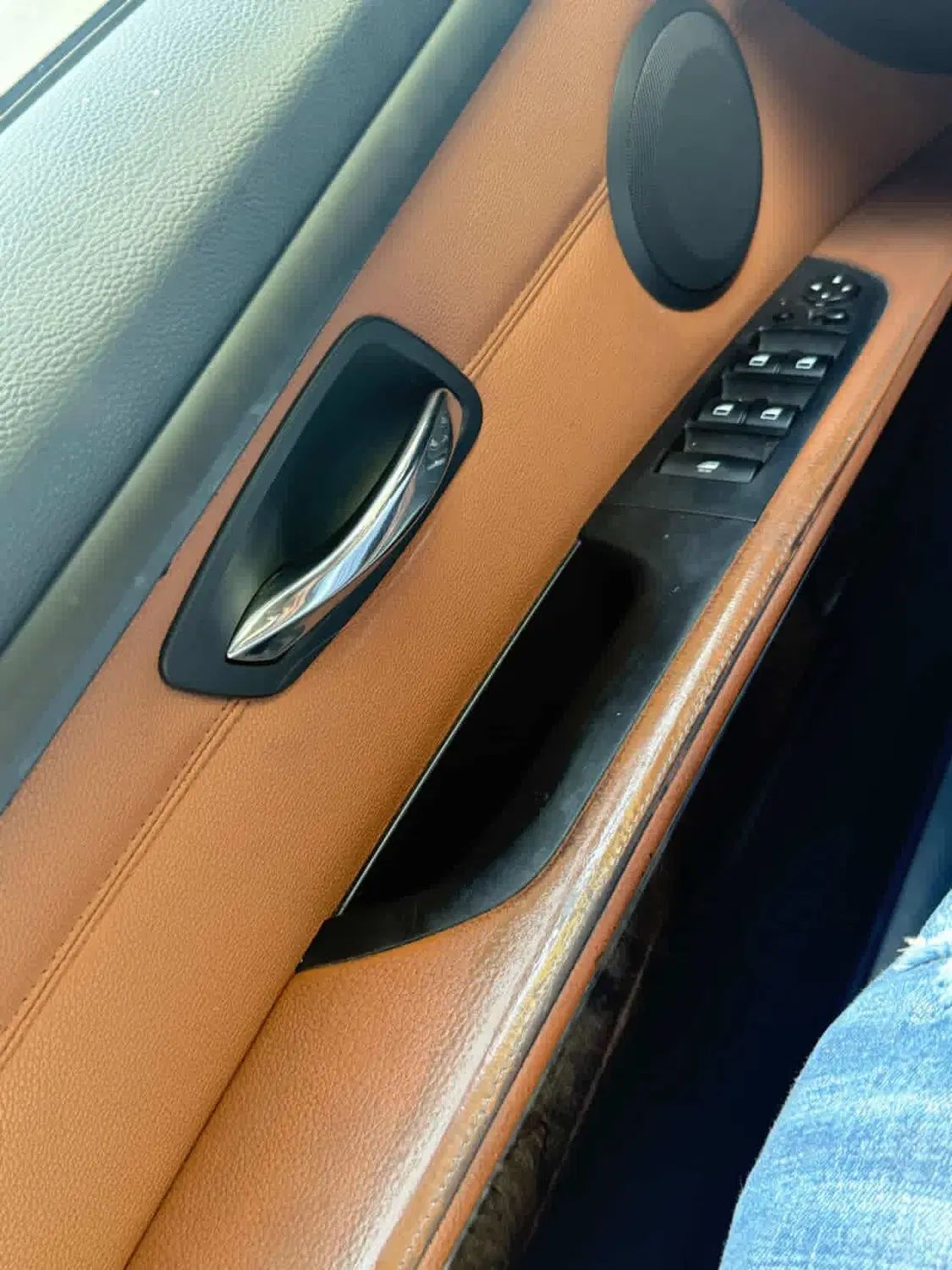 ب ام و سری 3 کروک 330i - 2010