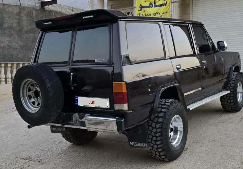 نیسان پاترول چهار درب 6 سیلندر - 1374