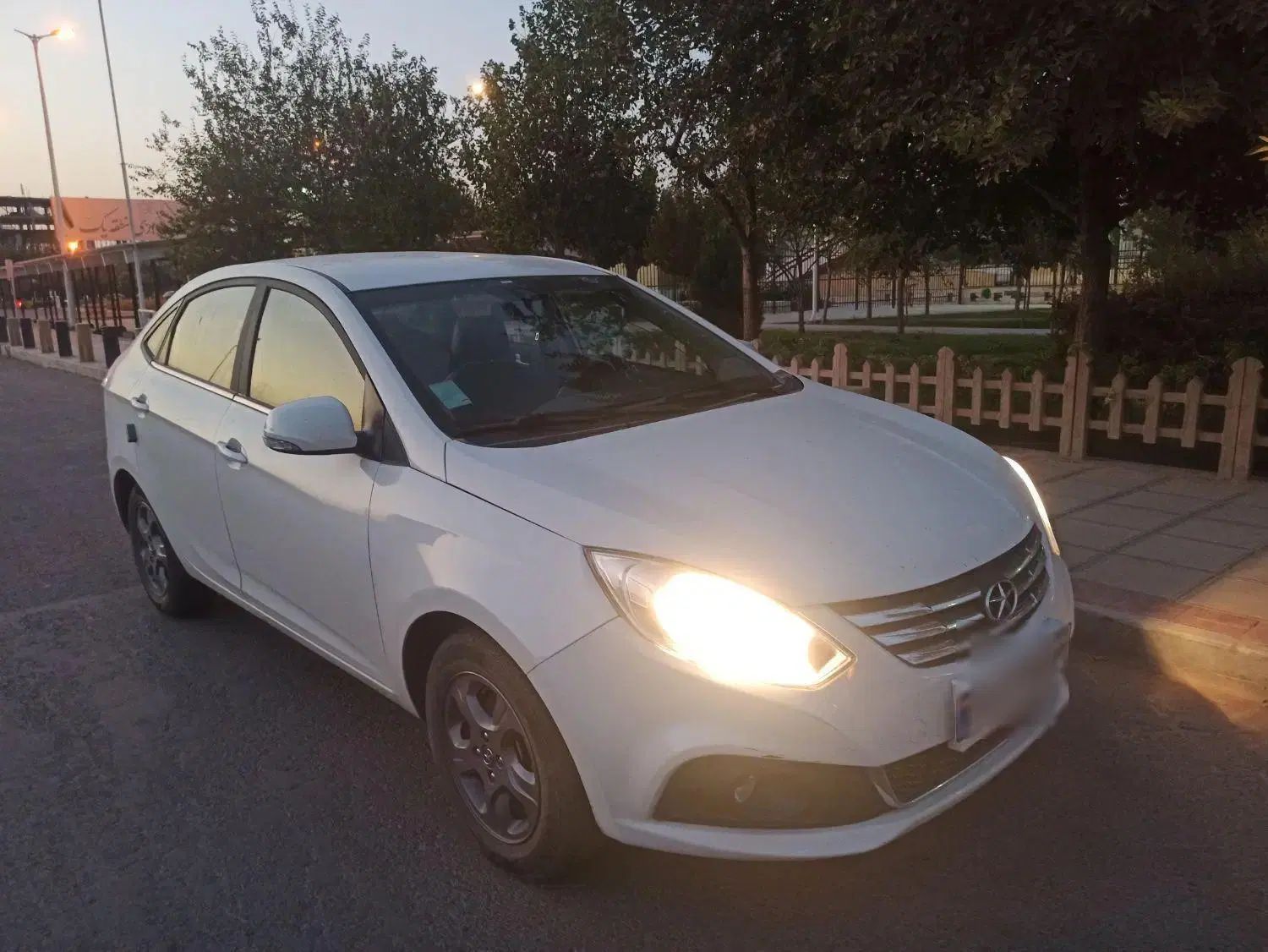 جک J4 اتوماتیک آپشنال - 1402