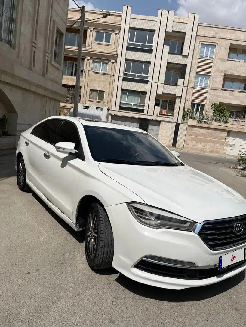 لیفان 820 اتوماتیک - 1395