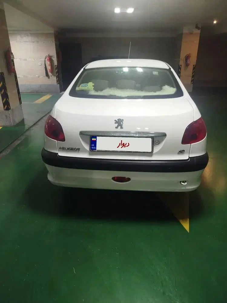 پژو ۲۰۶ صندوق دار v8 - 1394