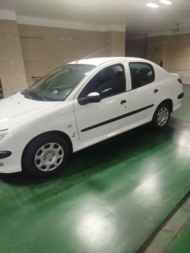 پژو ۲۰۶ صندوق دار v8 - 1394