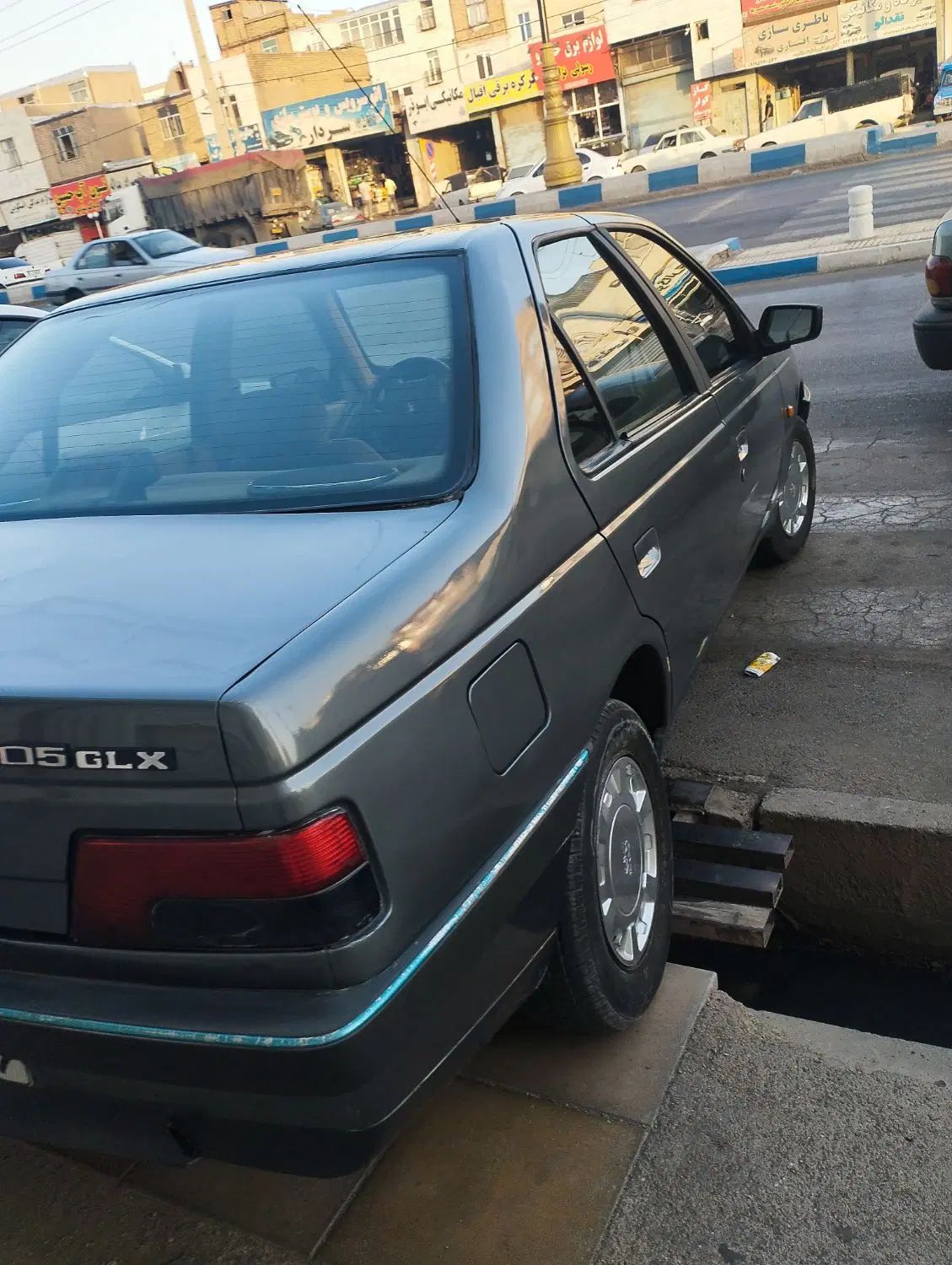 پژو 405 GLX - دوگانه سوز - 1393